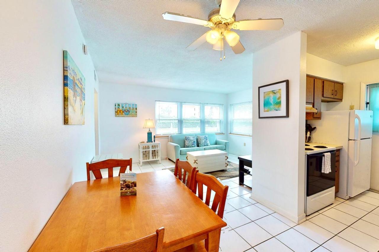 The Simple Life Apartment Cocoa Beach Exterior photo